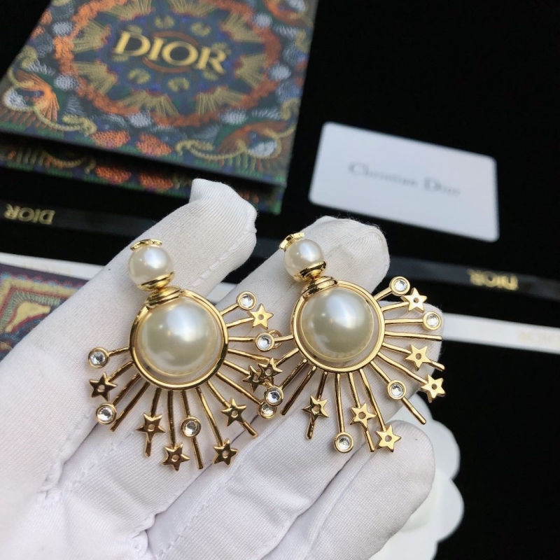 chr1st1an D10r earrings